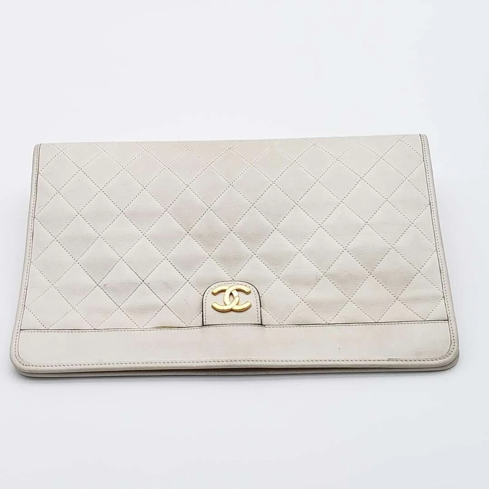 100% Authentic CHANEL Classic Leather Clutch Bag 500-101424