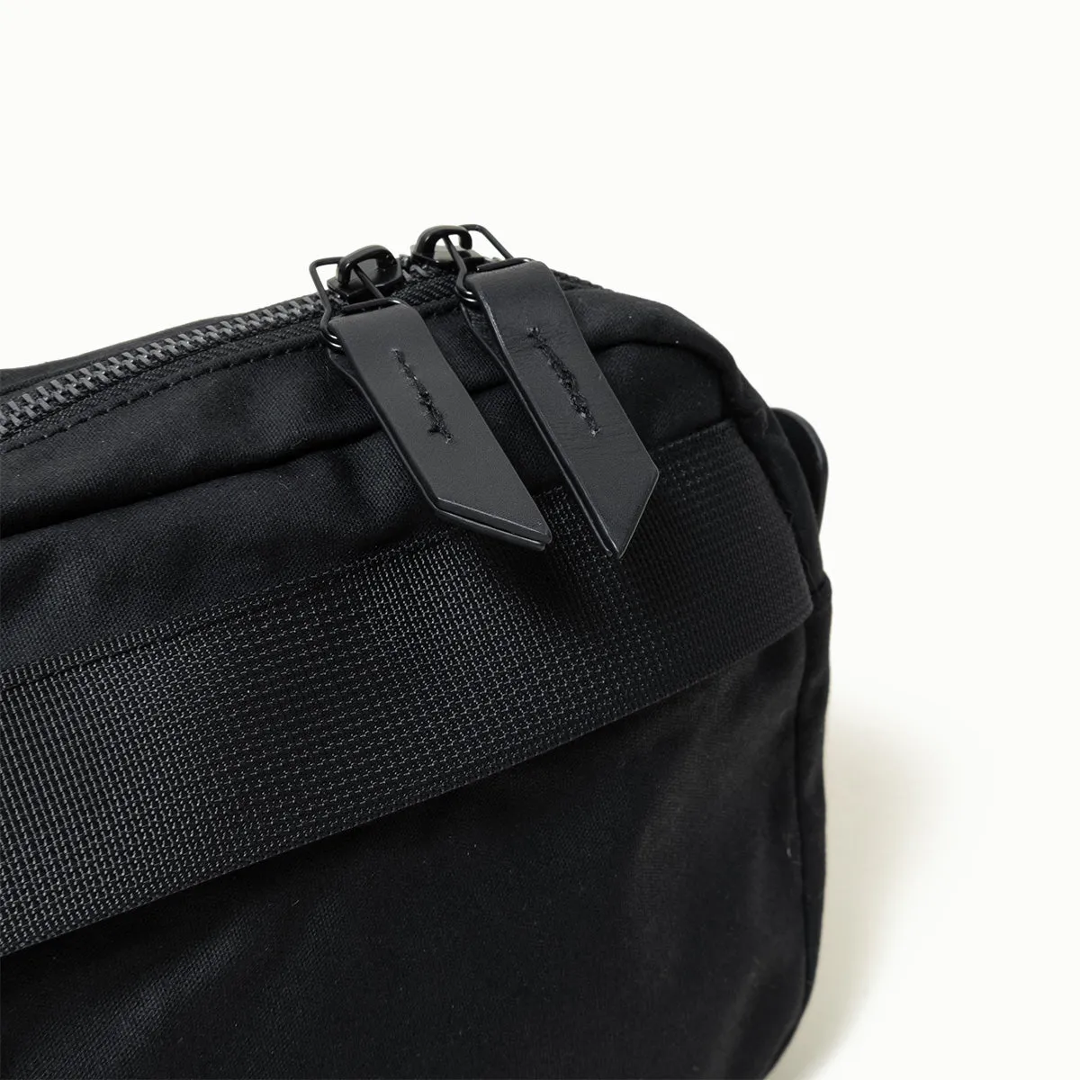 Canyon Crossbody Pack - Onyx (Waxed Canvas)