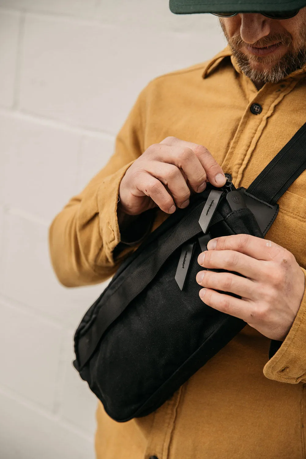 Canyon Crossbody Pack - Onyx (Waxed Canvas)