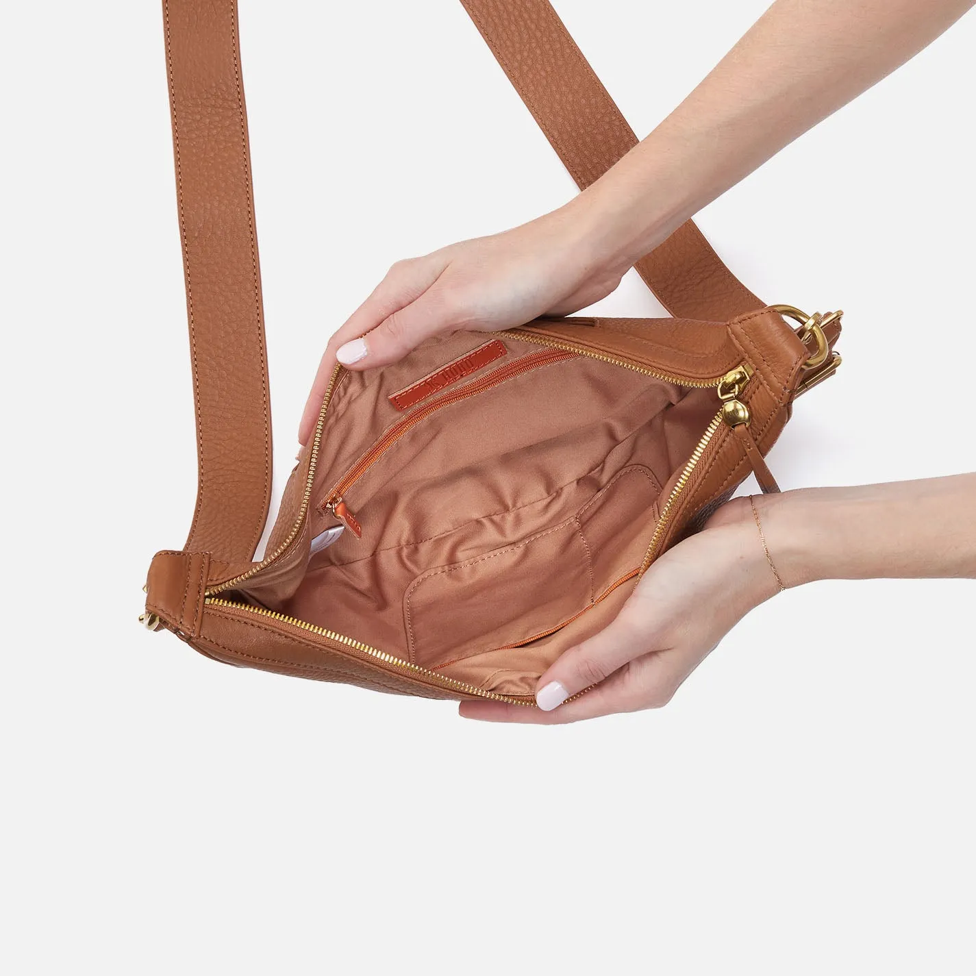 Carmen Sling In Pebbled Leather - Warm Honey