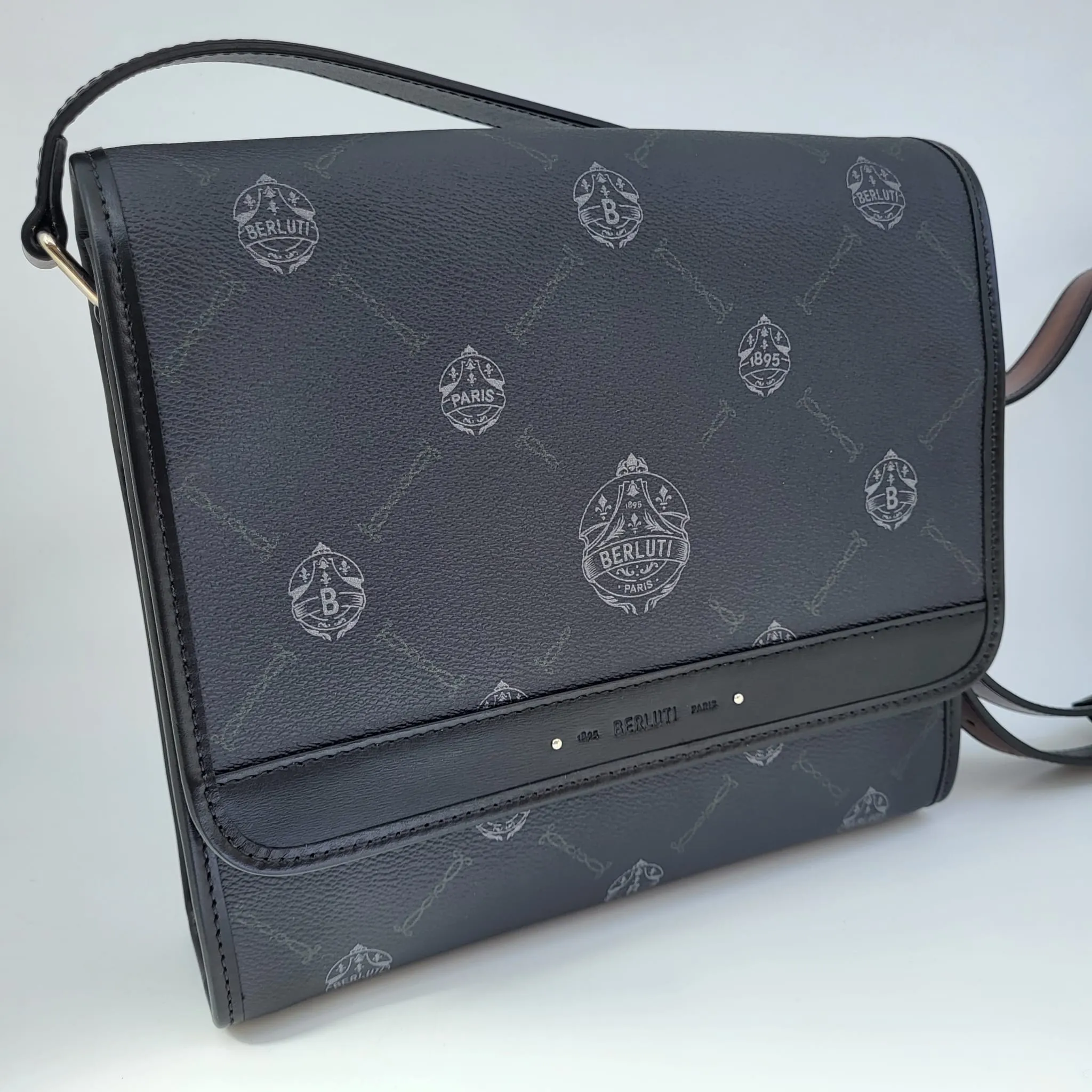 Flaneur PM Messenger Bag