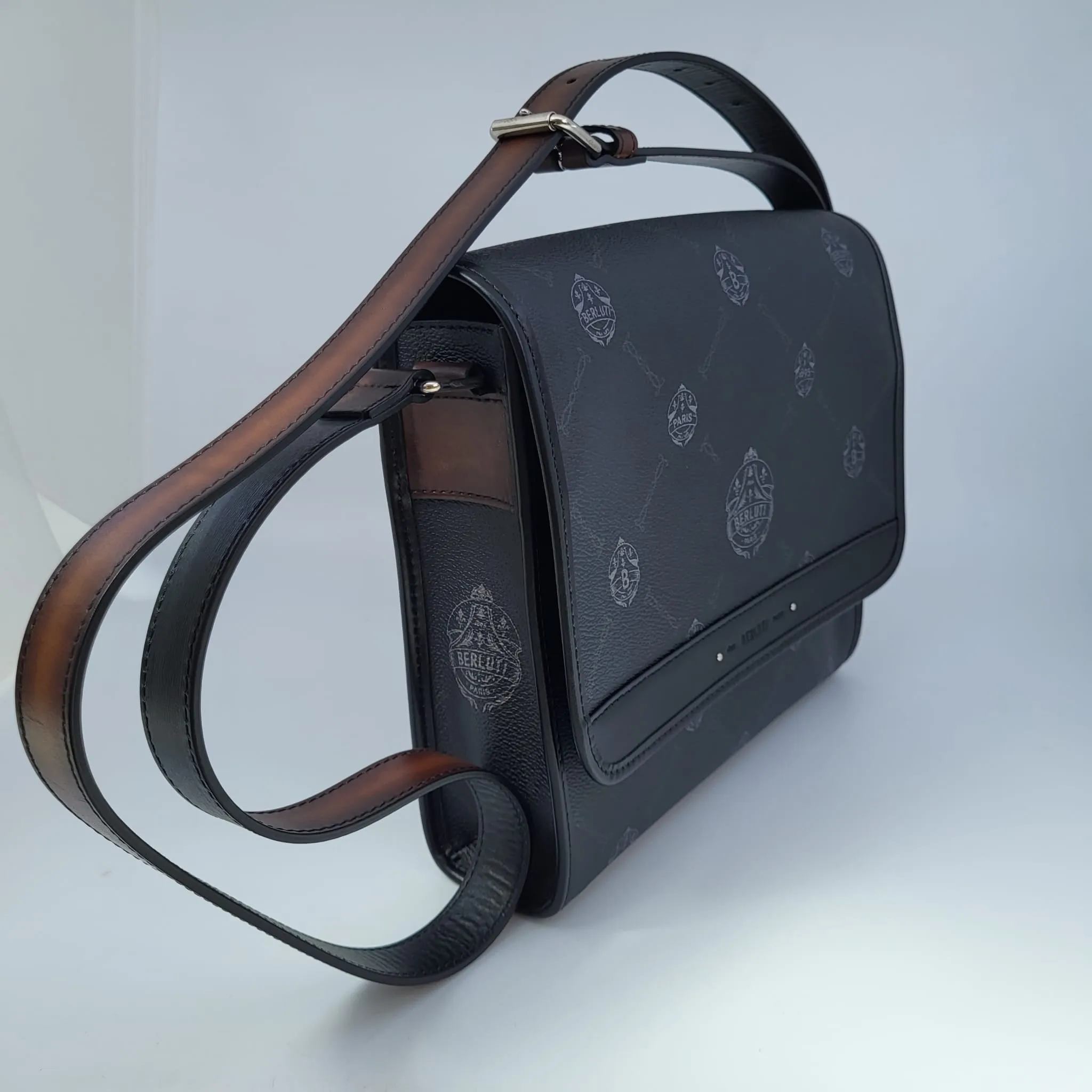Flaneur PM Messenger Bag