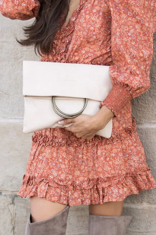 Fold-over O  Clutch