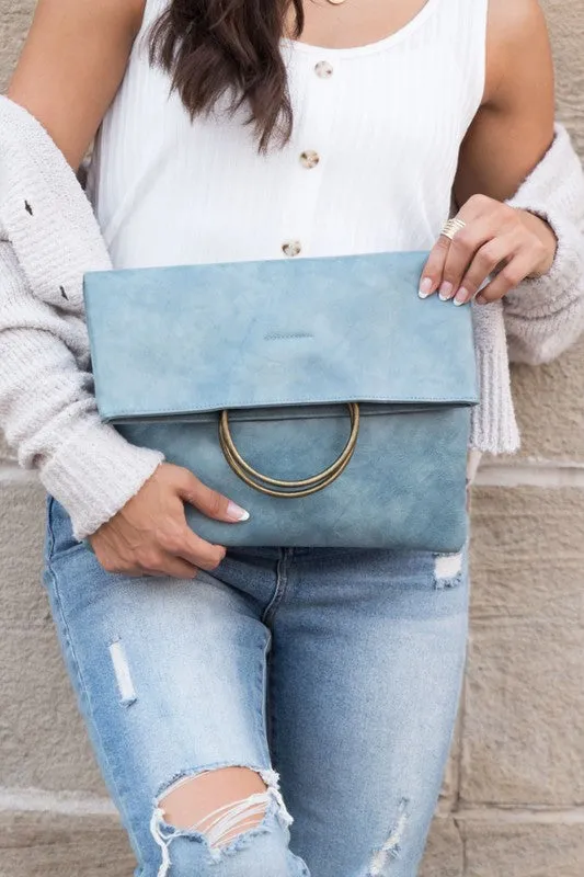 Fold-over O  Clutch