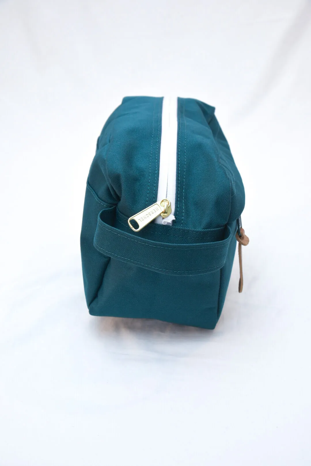 Herschel Chapter Travel Kit