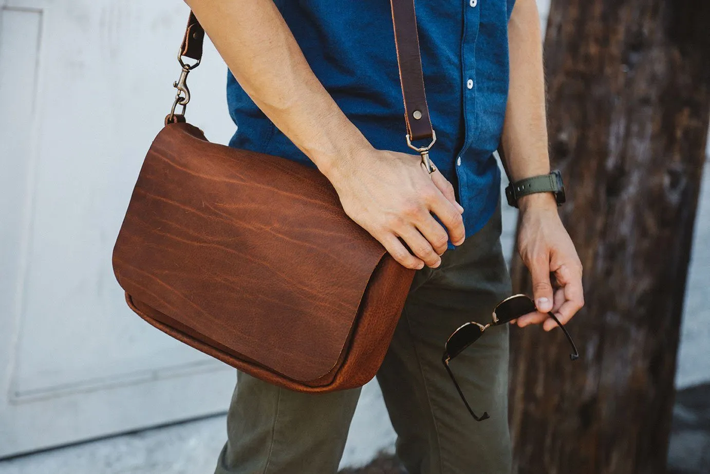 KINDLE LEATHER SATCHEL - HONEY