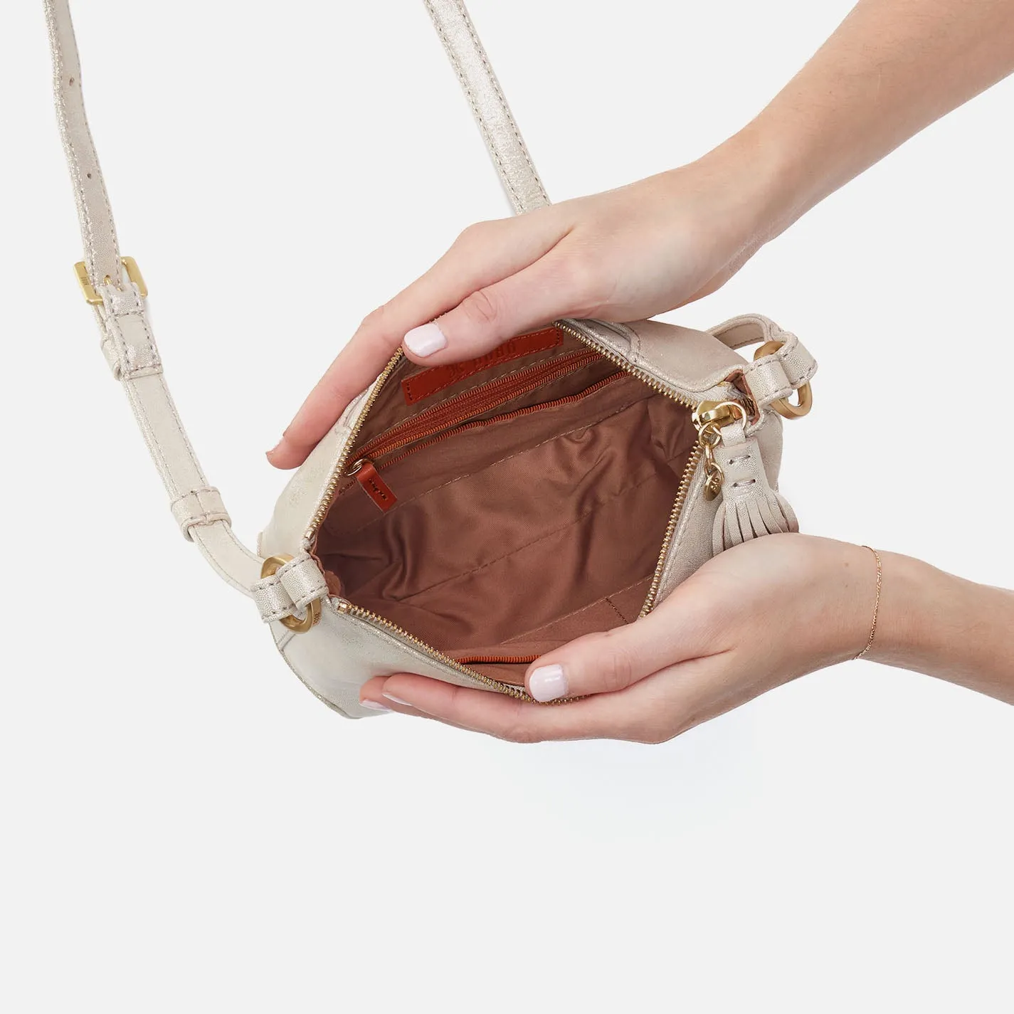 Lexi Crossbody In Metallic Leather - Sand Shimmer