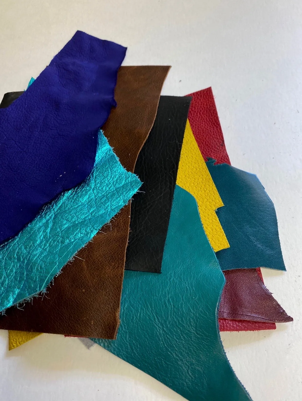 Lightweight leather scraps