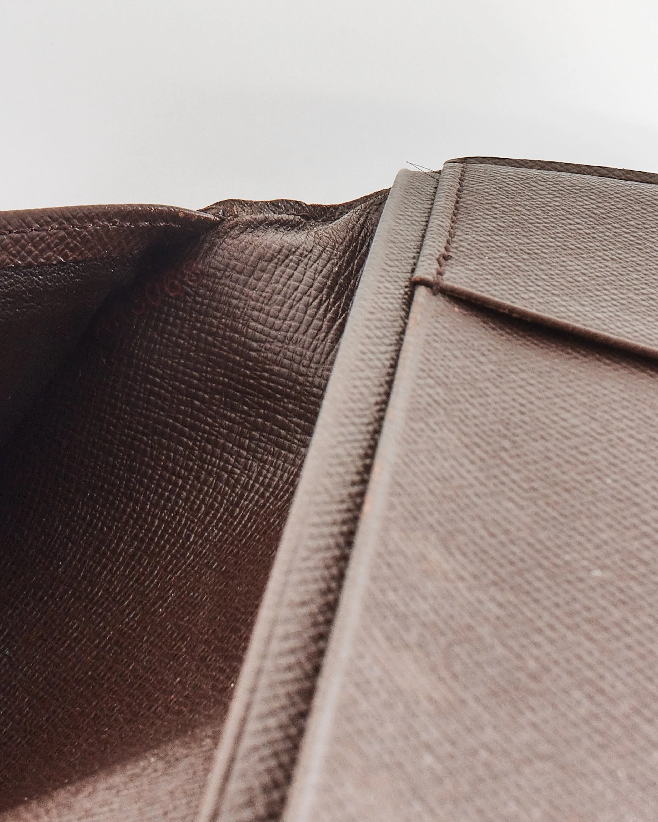 Louis Vuitton Damier Ebene Canvas Pattern Brazza Wallet