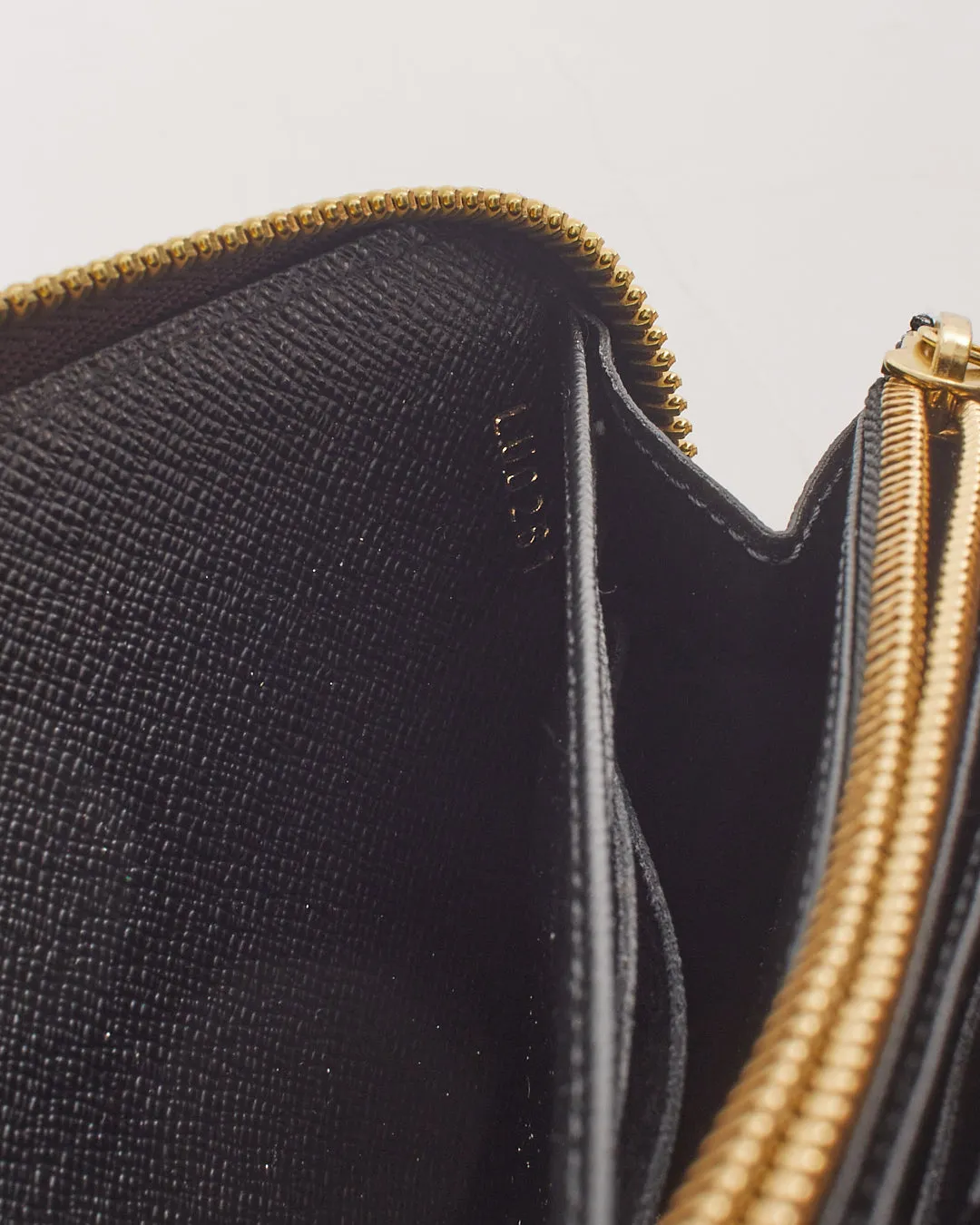Louis Vuitton Giant Monogram Reverse Canvas Zippy Wallet