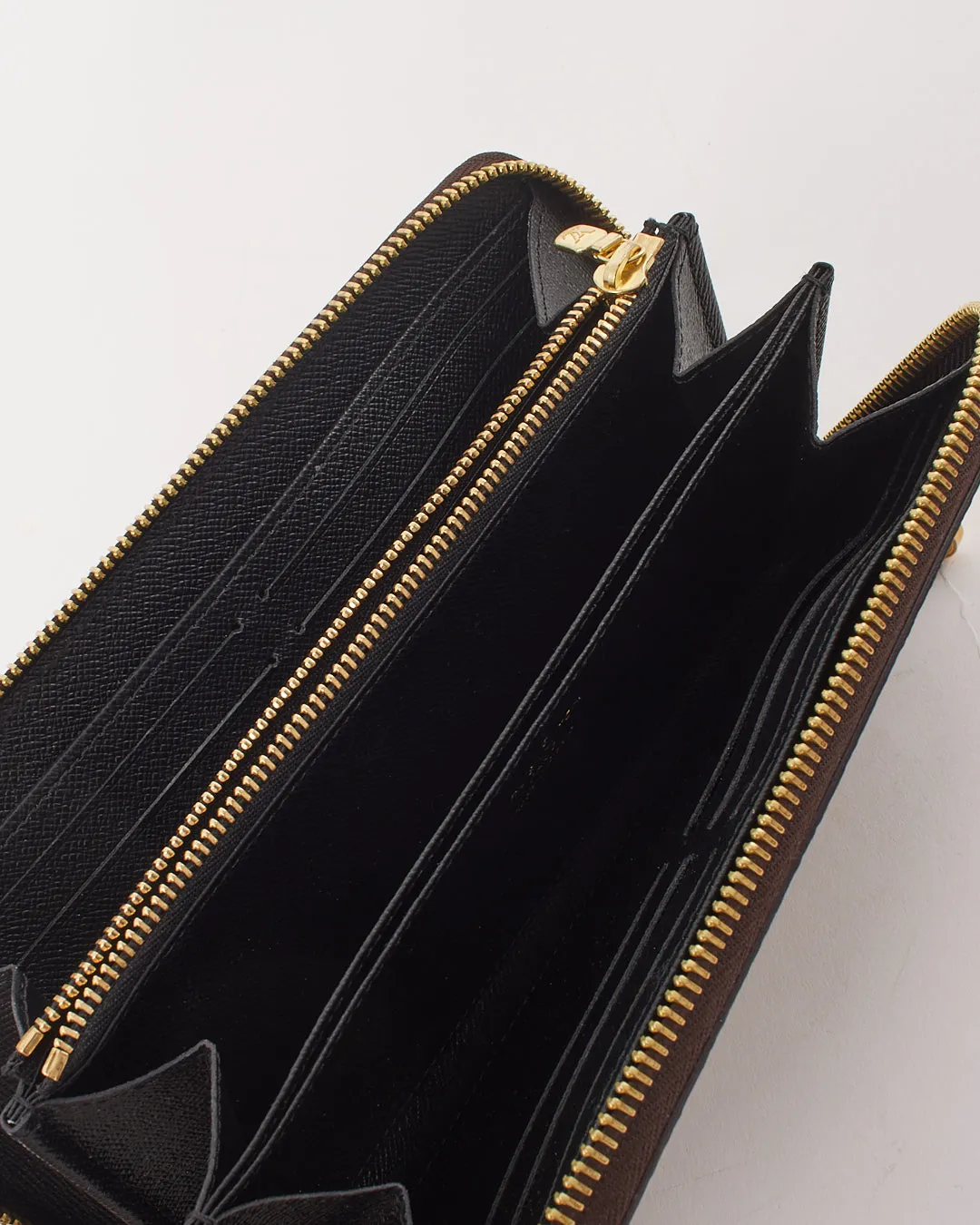 Louis Vuitton Giant Monogram Reverse Canvas Zippy Wallet