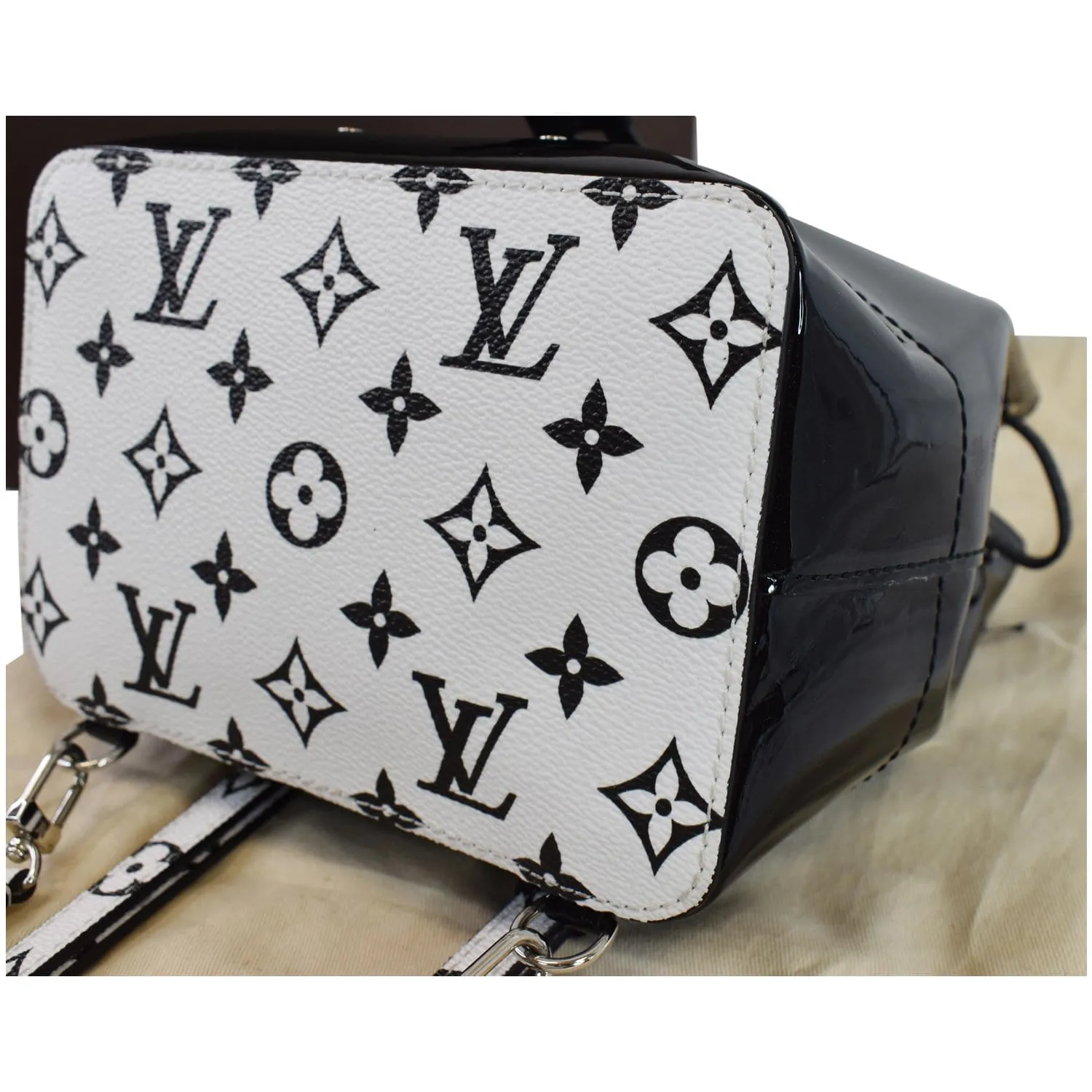 LOUIS VUITTON Hot Springs Monogram Vernis Leather Backpack Black/White