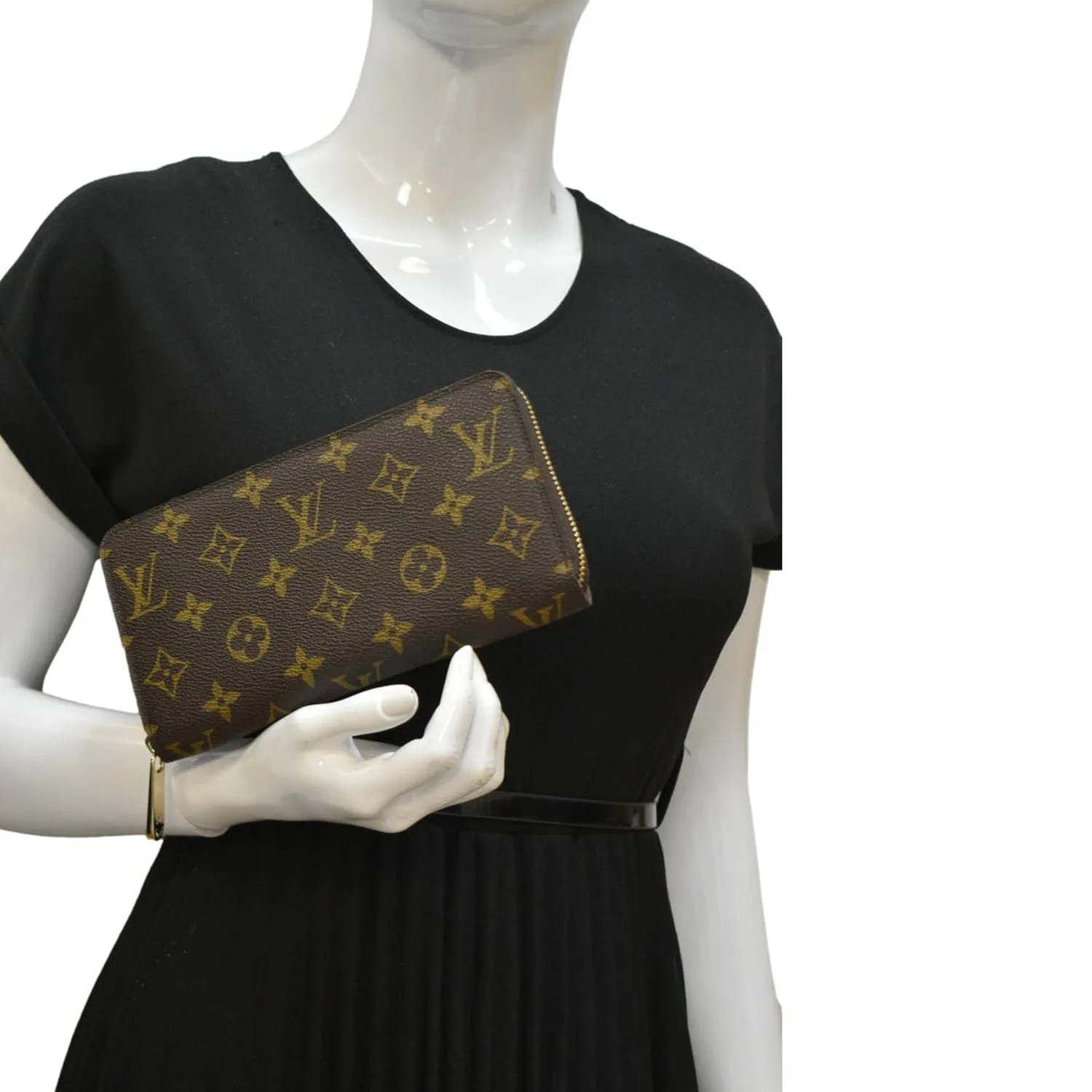 LOUIS VUITTON Monogram Canvas Zippy Wallet Brown
