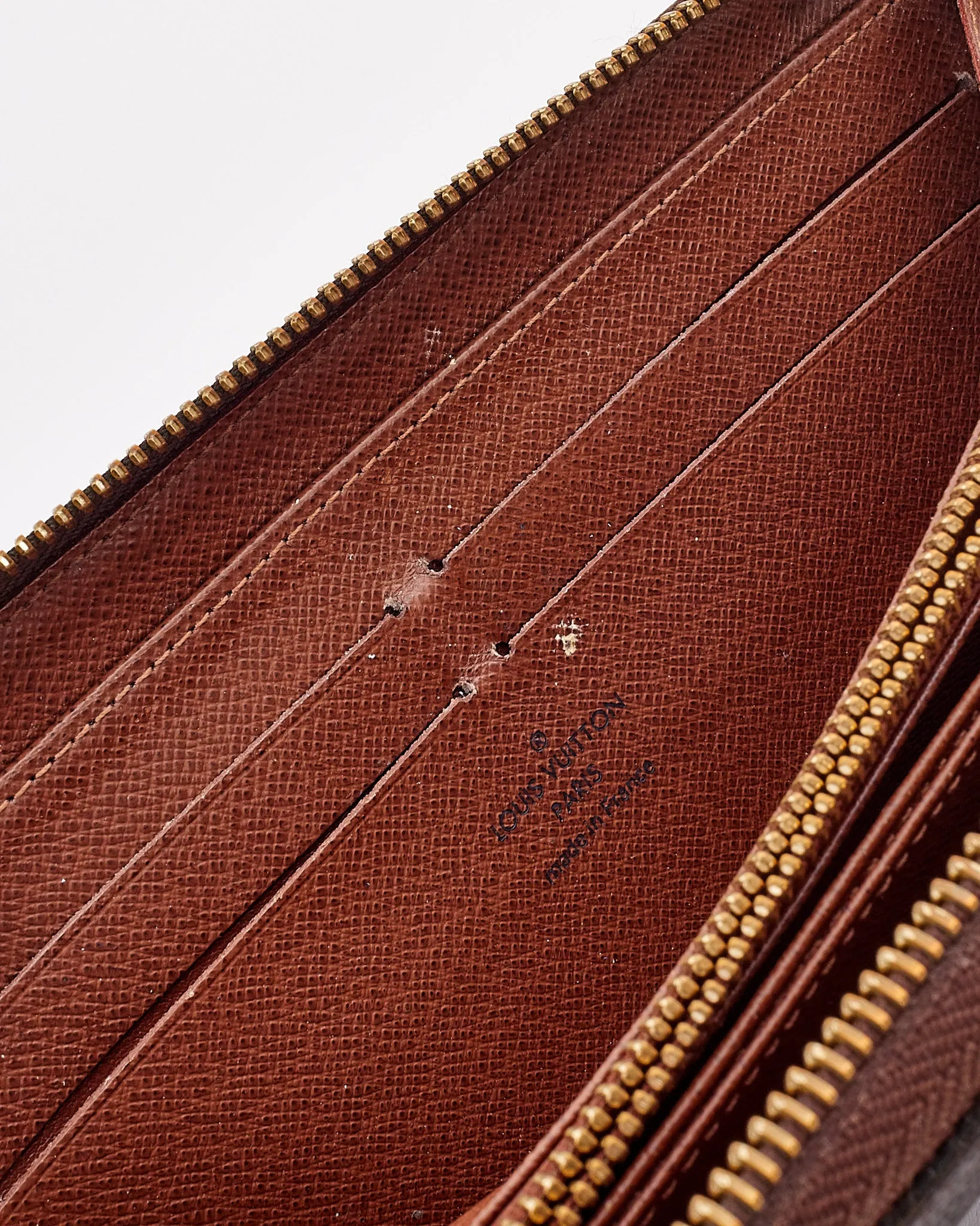 Louis Vuitton Monogram Canvas Zippy Wallet