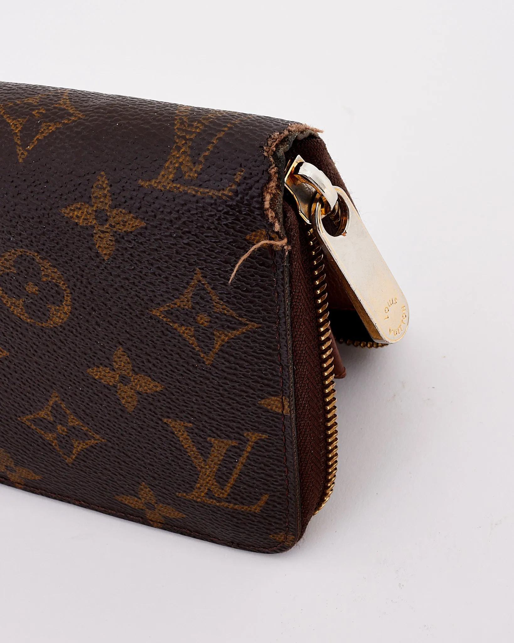 Louis Vuitton Monogram Canvas Zippy Wallet