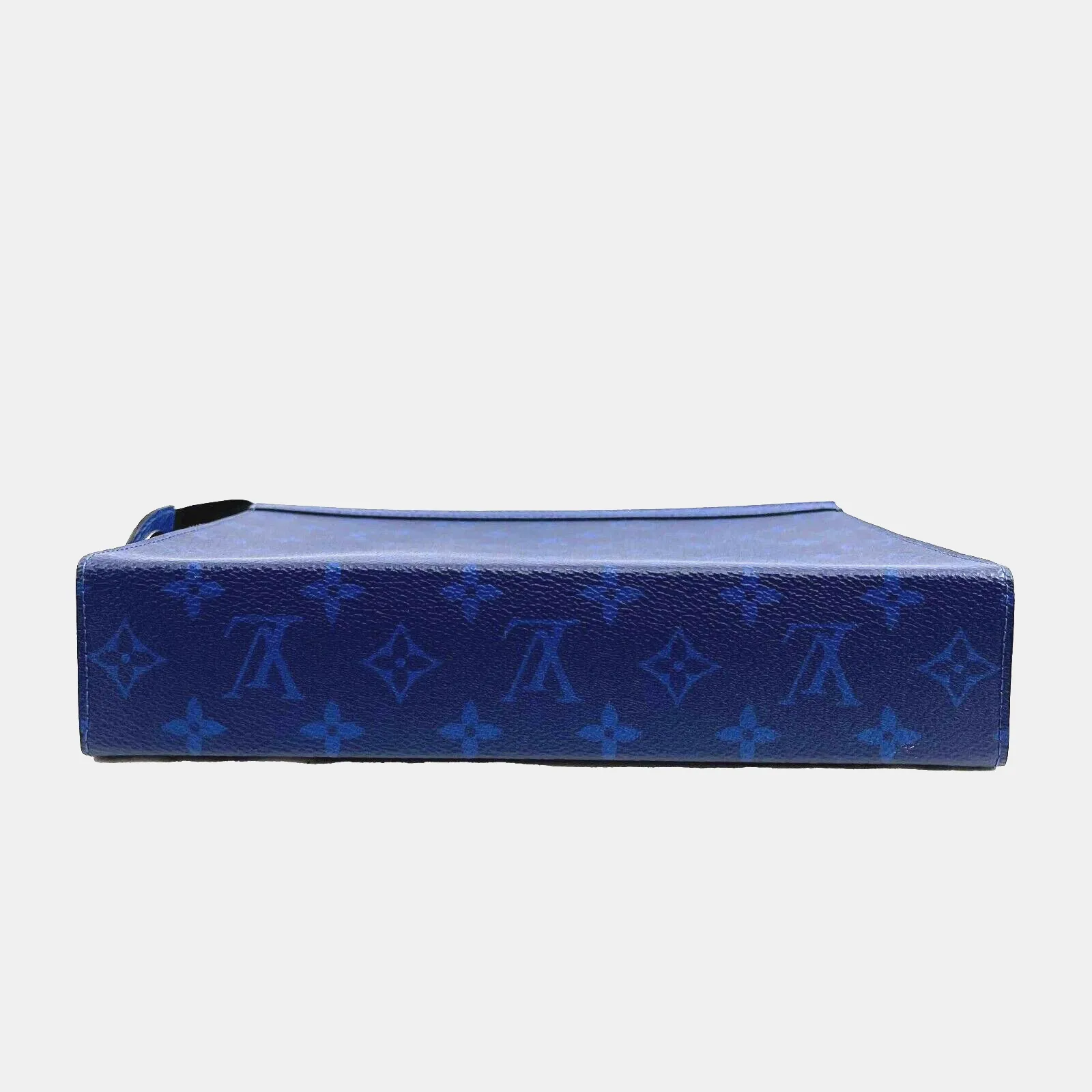 Louis Vuitton Monogram Eclipse Voyage MM Pacific Blue Pochette