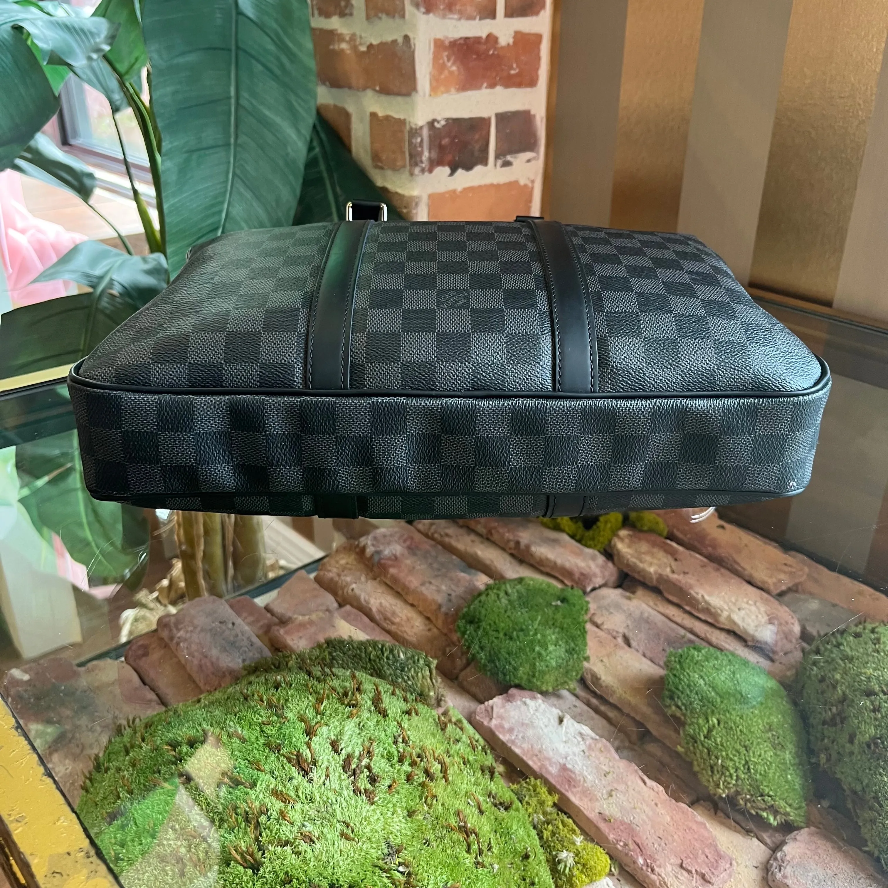 LOUIS VUITTON Porte Documents Voyage Damier Graphite Messenger