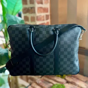 LOUIS VUITTON Porte Documents Voyage Damier Graphite Messenger