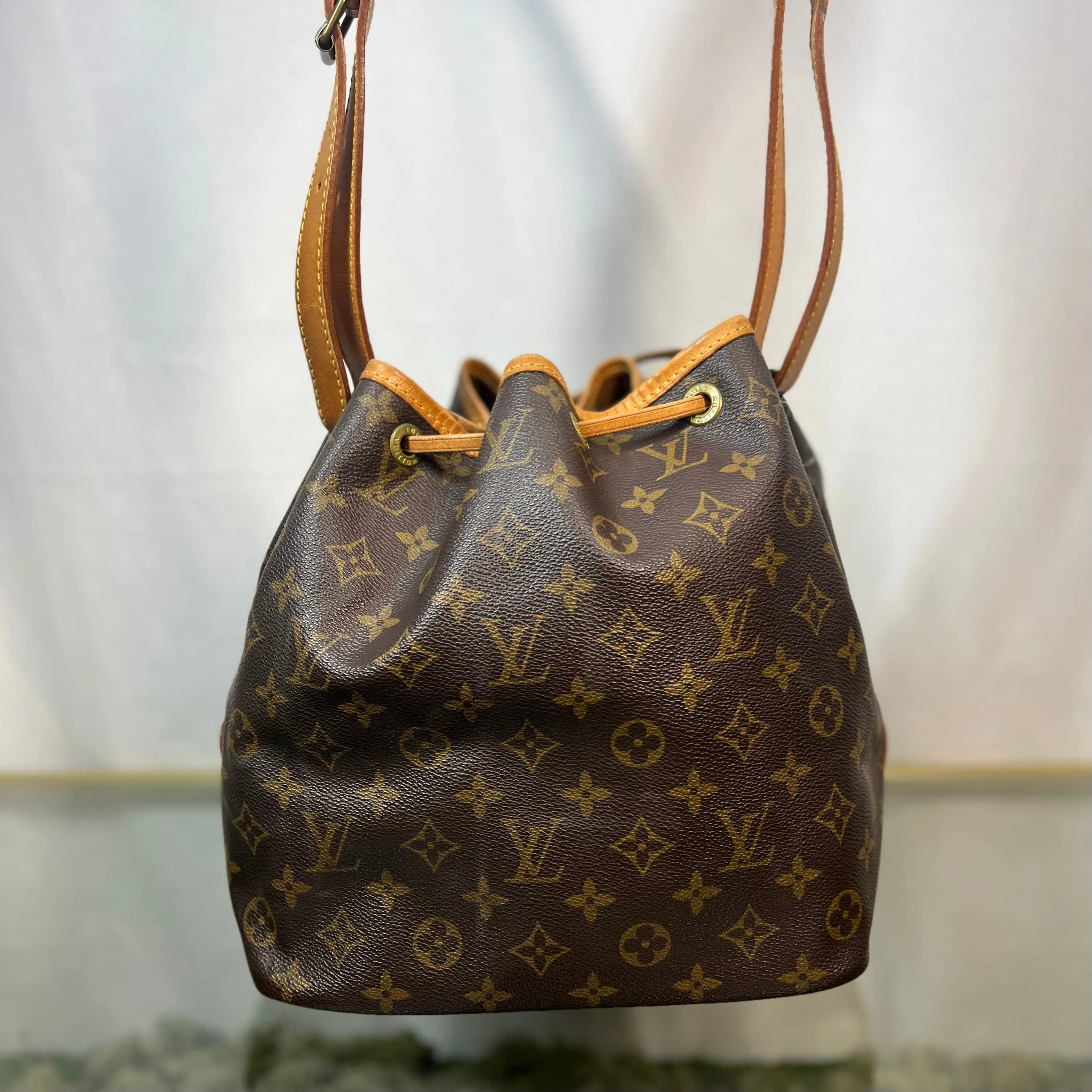 LOUIS VUITTON Vintage Noe Brown Monogram Canvas Bucket Bag