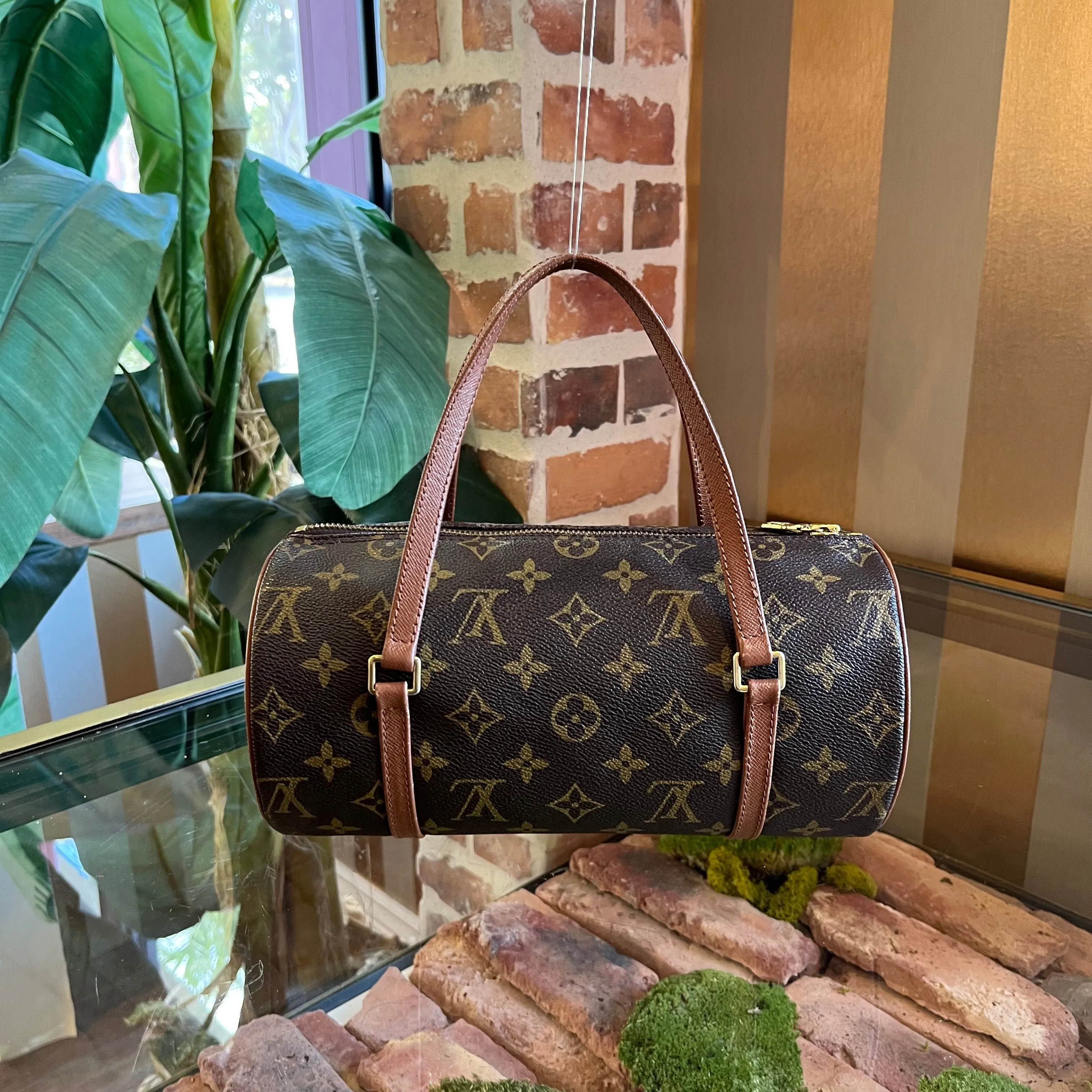 LOUIS VUITTON Vintage Papillon 26 Monogram