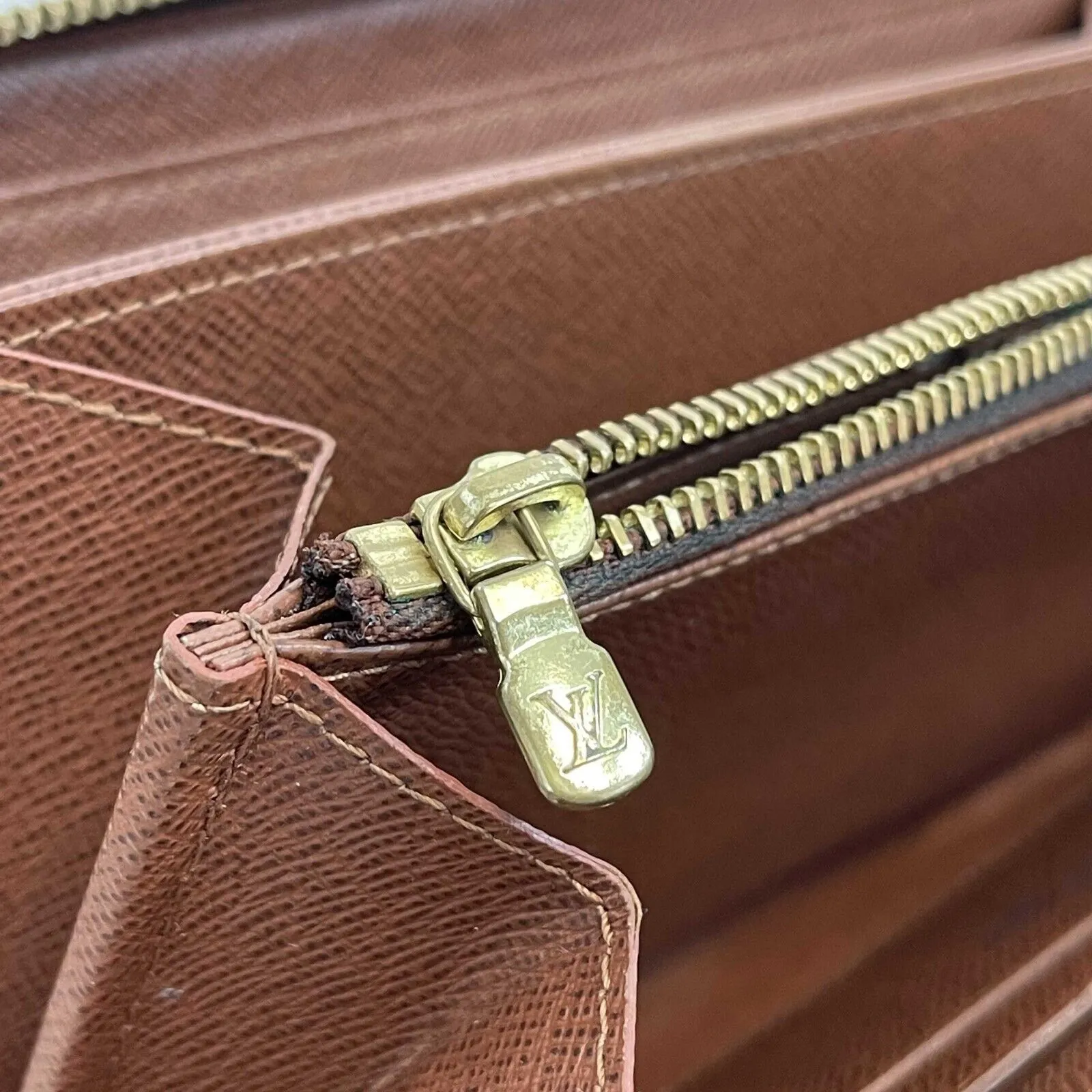 Louis Vuitton - Zippy Wallet - Brown Monogram - Gold Hardware