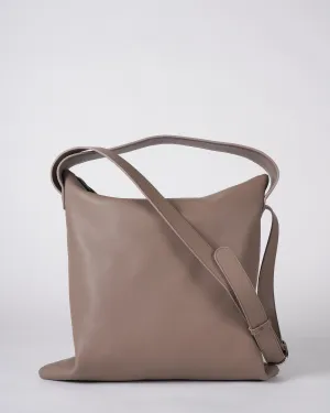 maj shoulder/crossbody - acacia leather