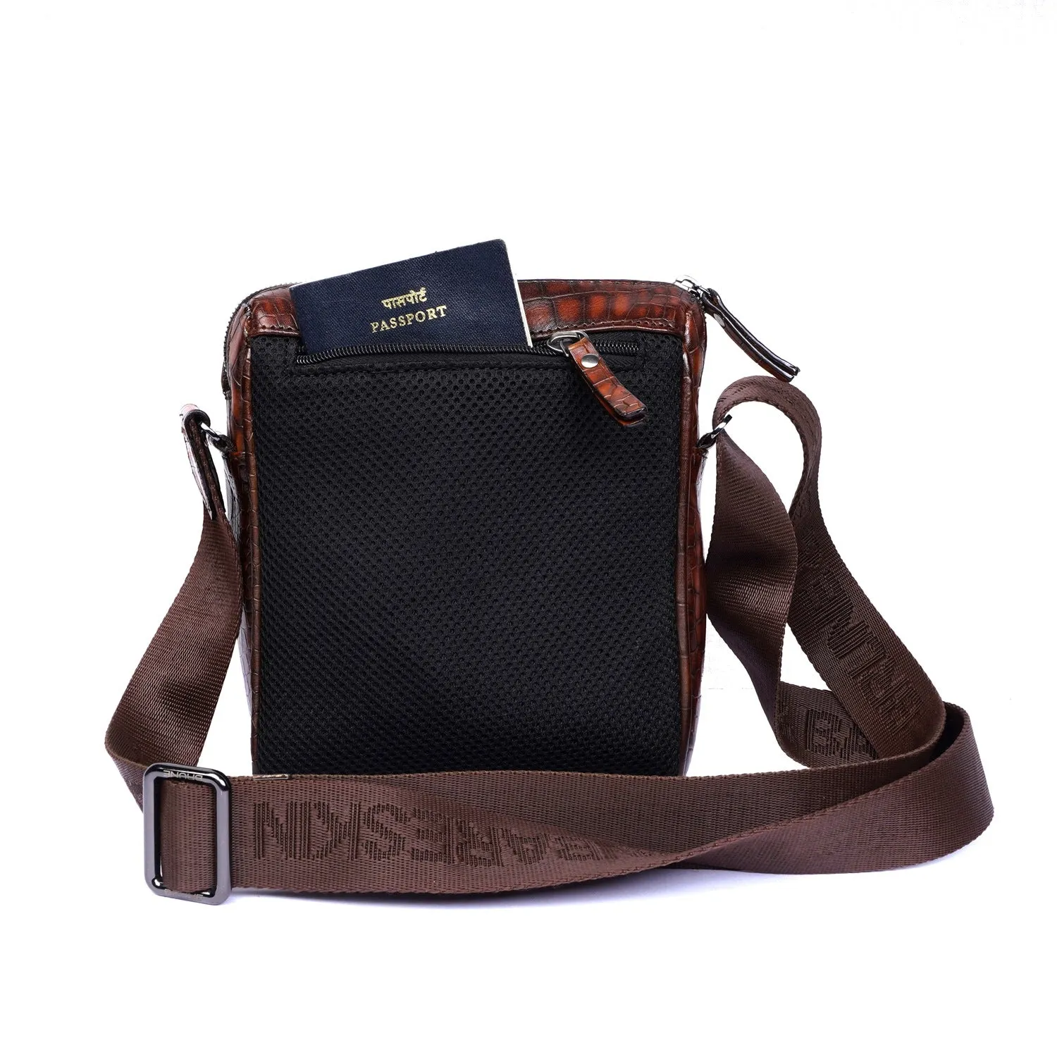 Medium Sized Smokey Finish Crossbody Bag in Cognac Leather