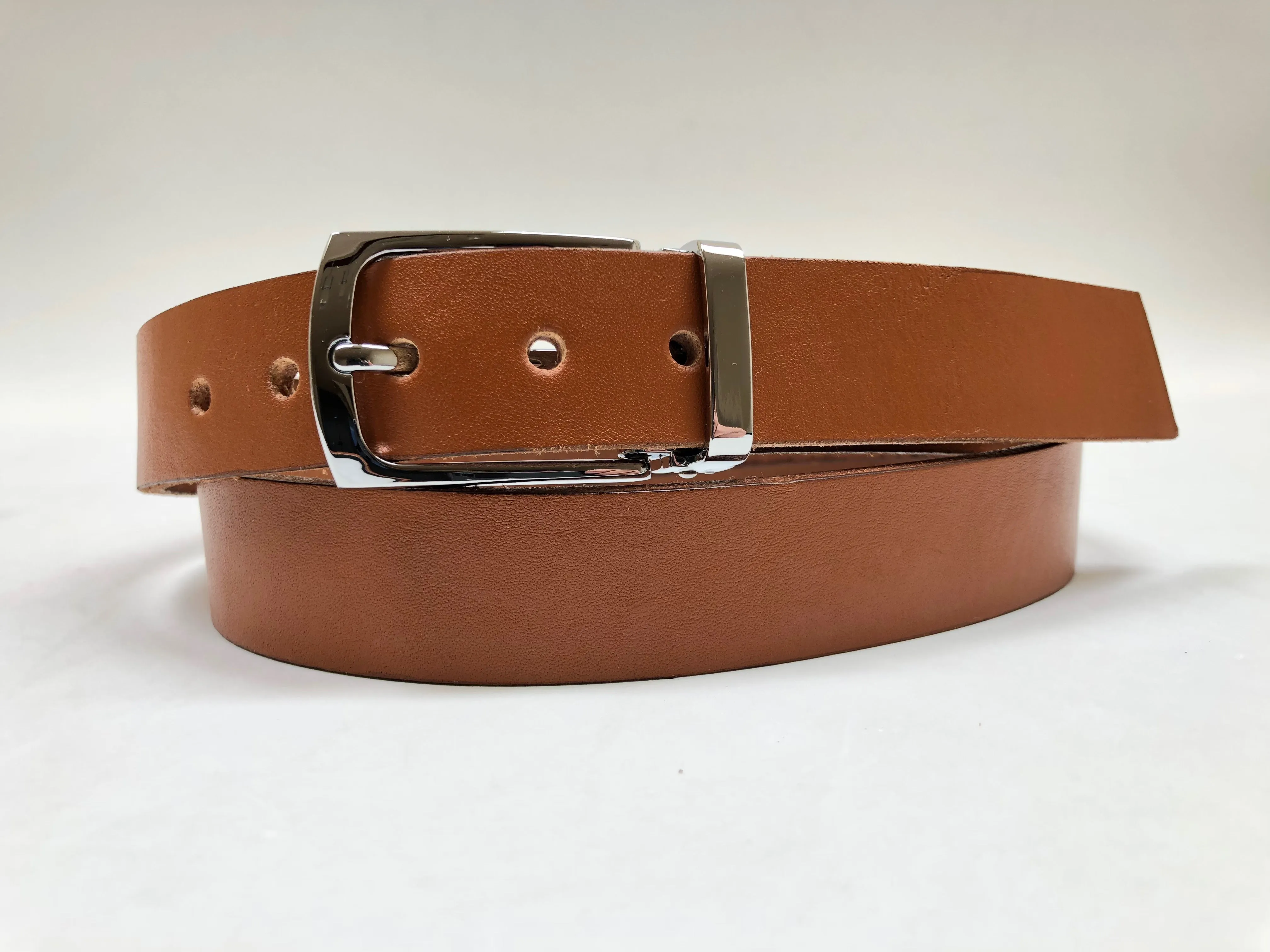Men's Tan Leather Belt with Silver Tone Buckle 38Z1