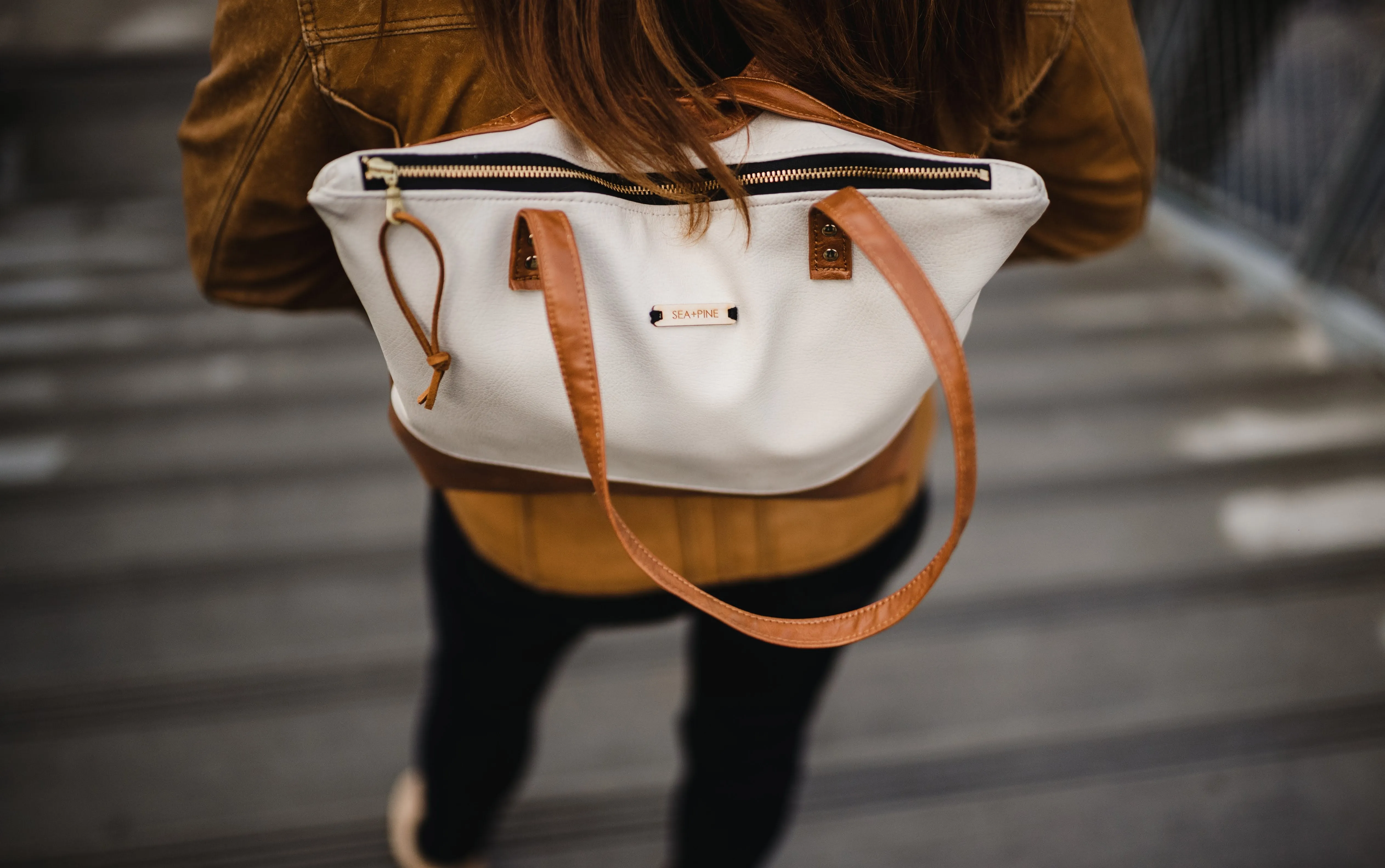 Modern Traveler Backpack | Cream   Cognac