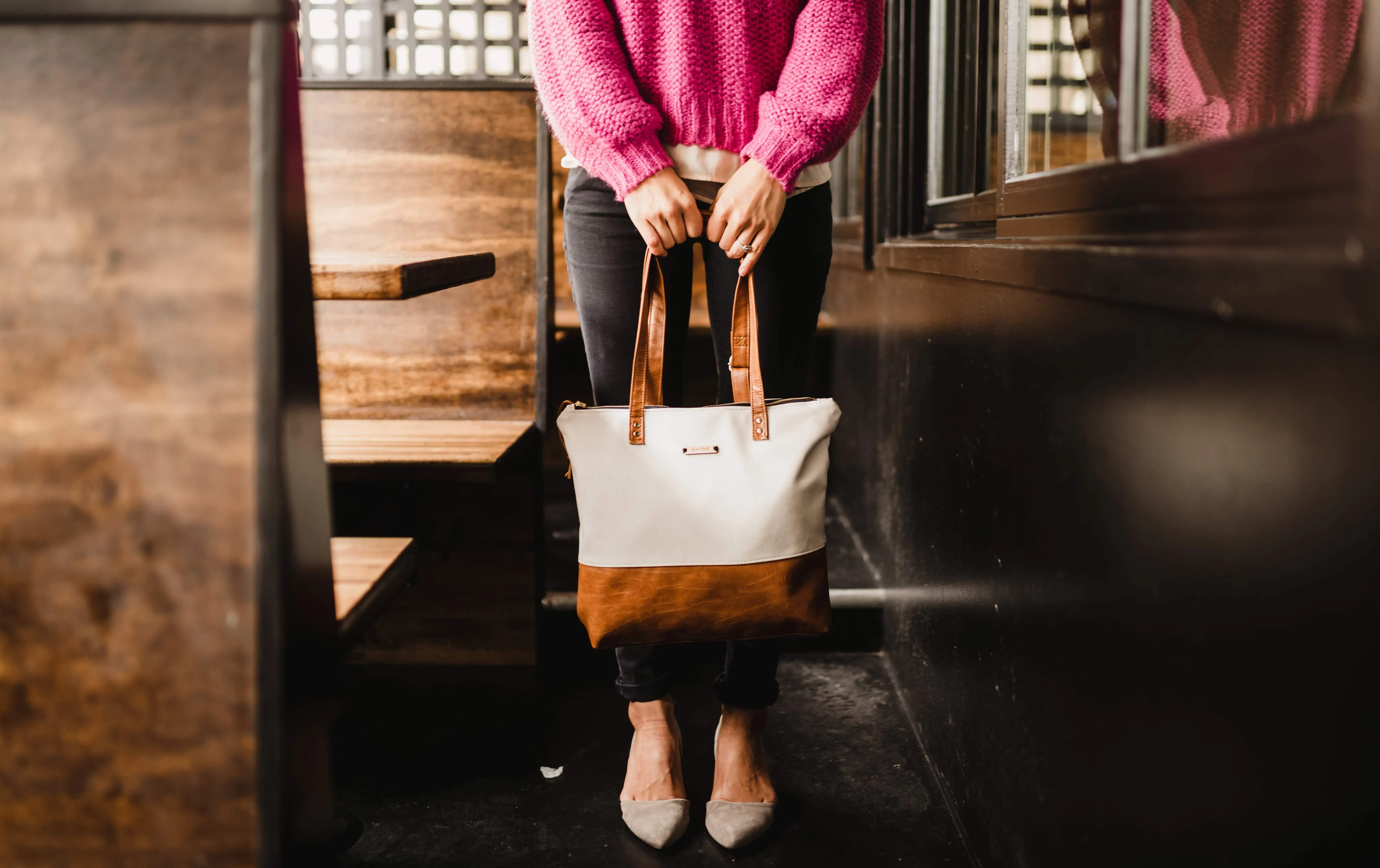 Modern Traveler Backpack | Cream   Cognac