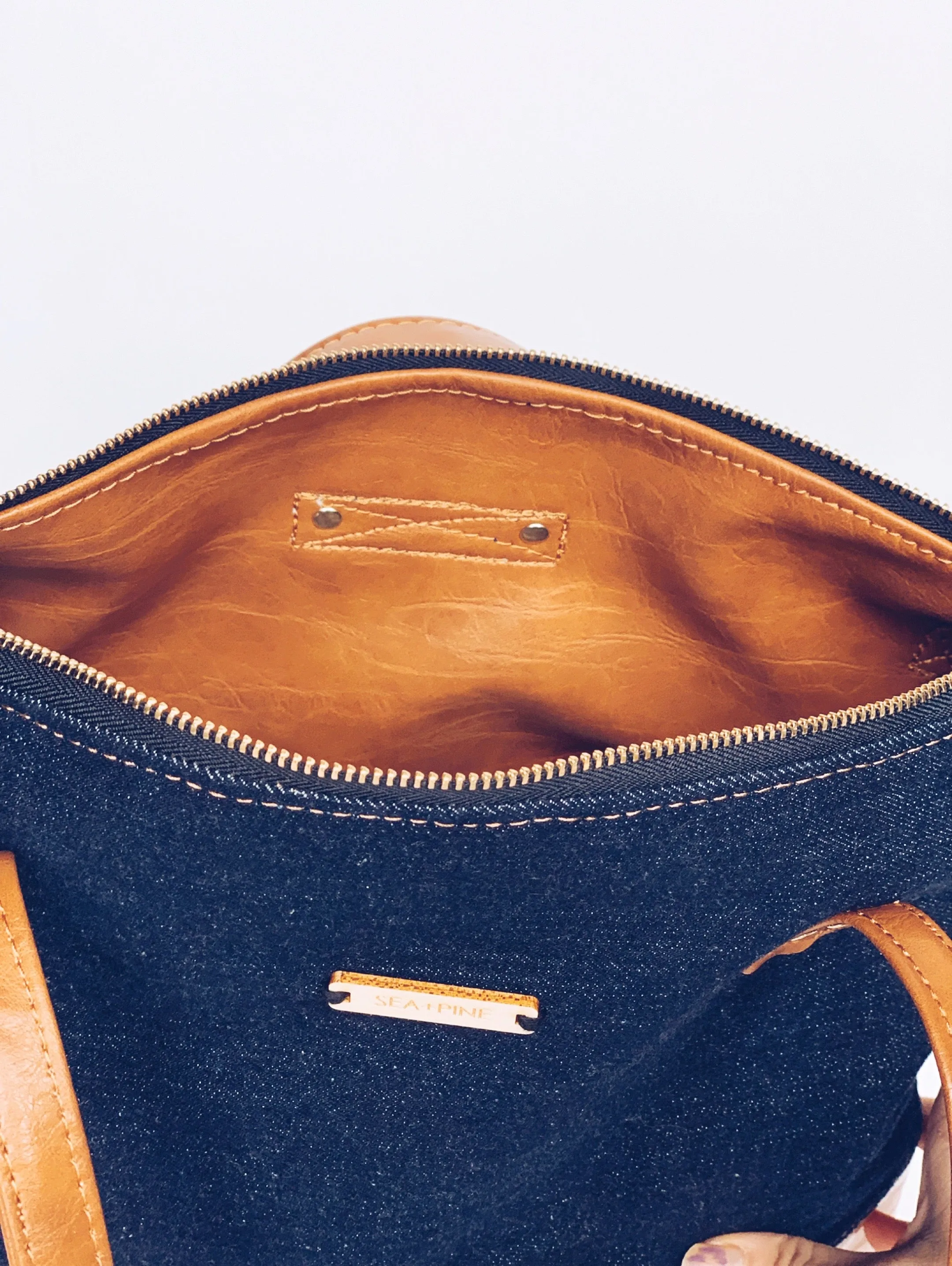 Modern Traveler Backpack | Cream   Cognac