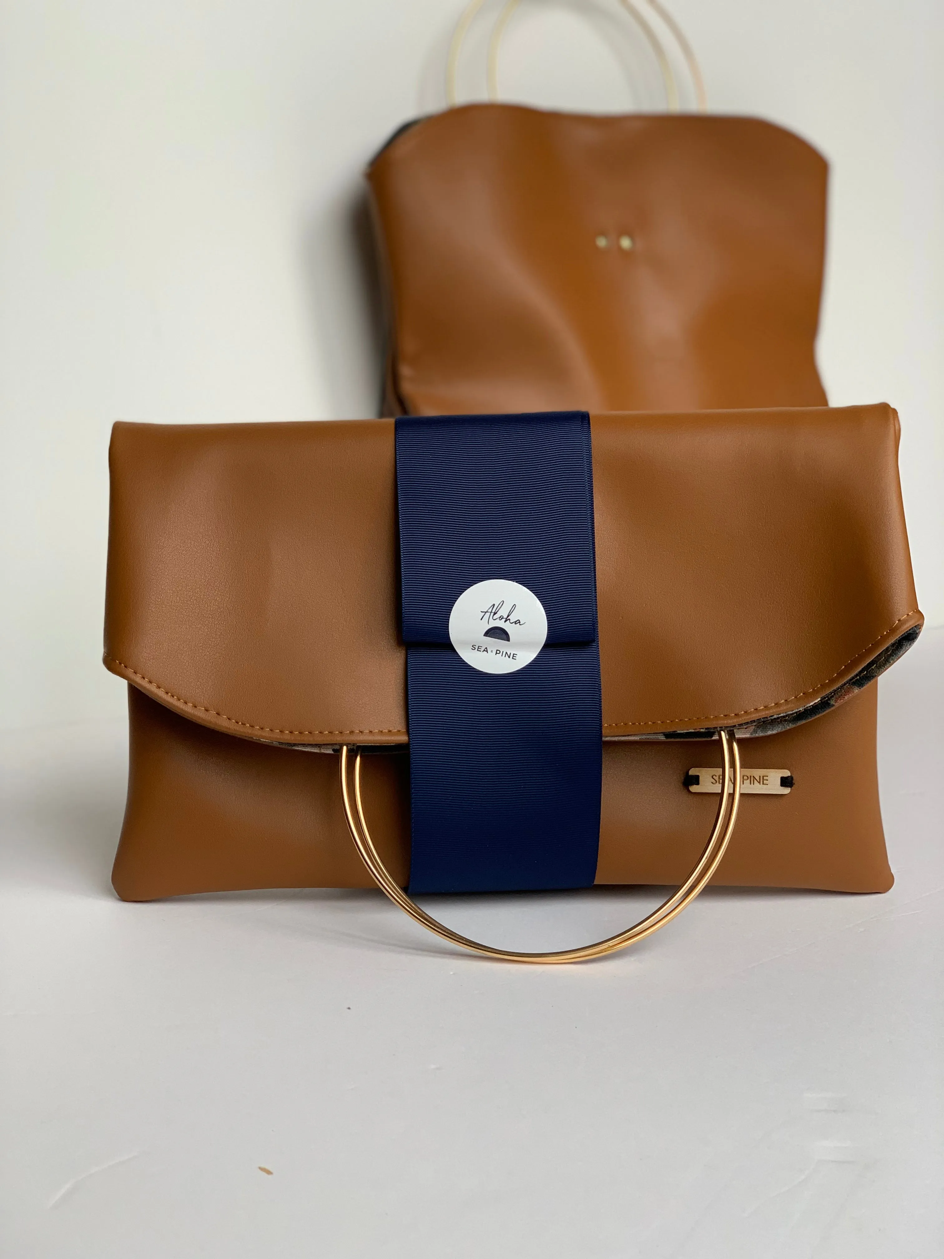 Modern Traveler Backpack | Cream   Cognac