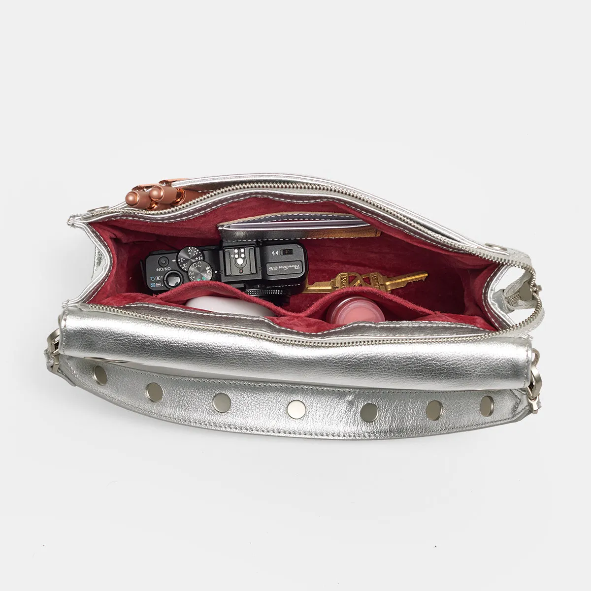 Montana Clutch | Sidewalk Silver/Brushed Silver | Lrg