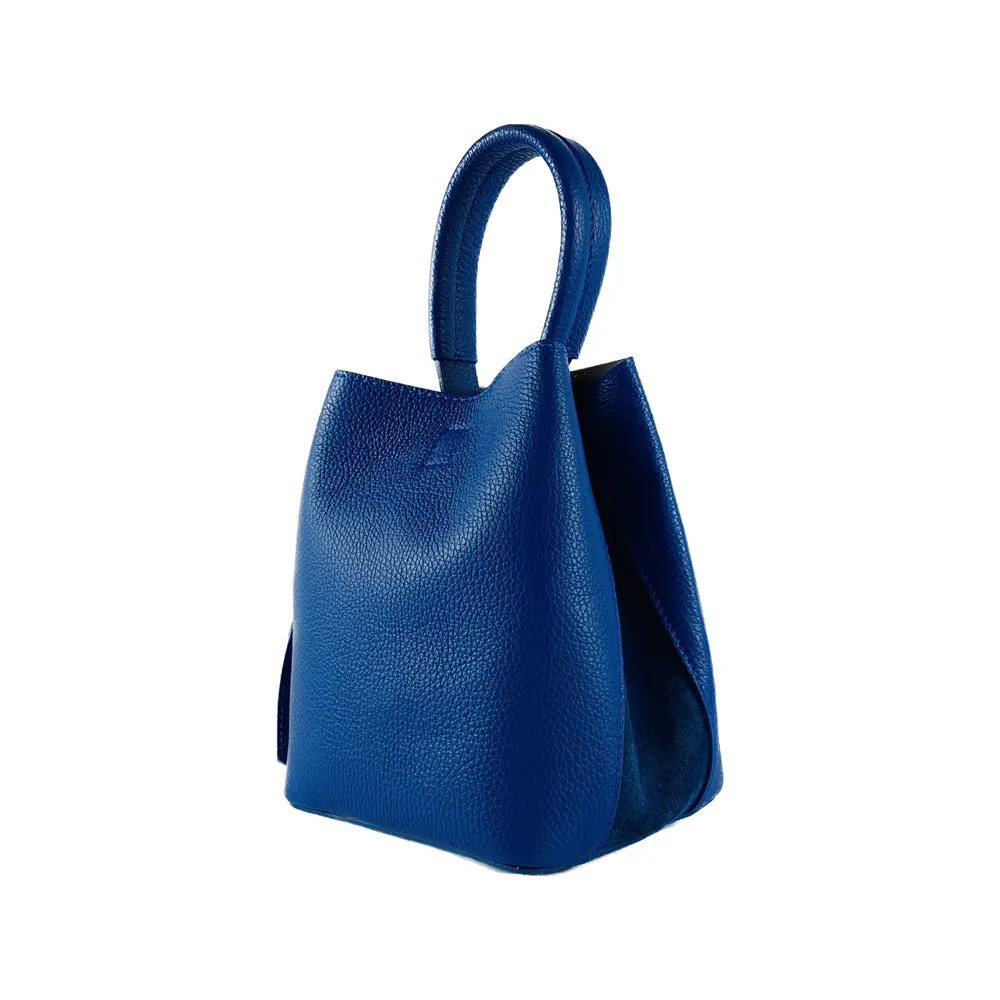RB1006CH | Bucket Bag with Clutch in Genuine Leather Made in Italy. Shoulder bag with shiny gold metal lobster clasp attachments - Royal Blue - Dimensions: 16 x 14 x 21 cm   Handle 13 cm