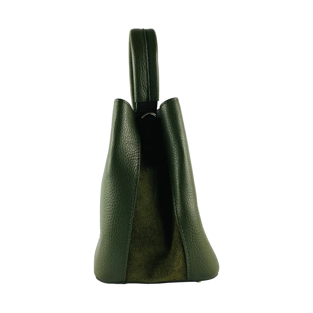 RB1006E | Bucket Bag with Clutch in Genuine Leather Made in Italy. Shoulder bag with shiny gold metal lobster clasp attachments - Green color - Dimensions: 16 x 14 x 21 cm   Handle 13 cm