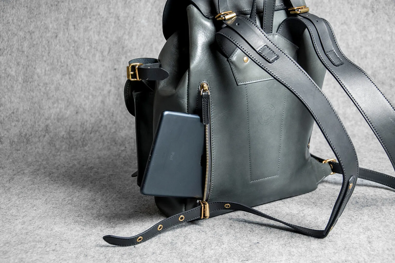 RETRO MOTORCYCLE BACKPACK MINI - black