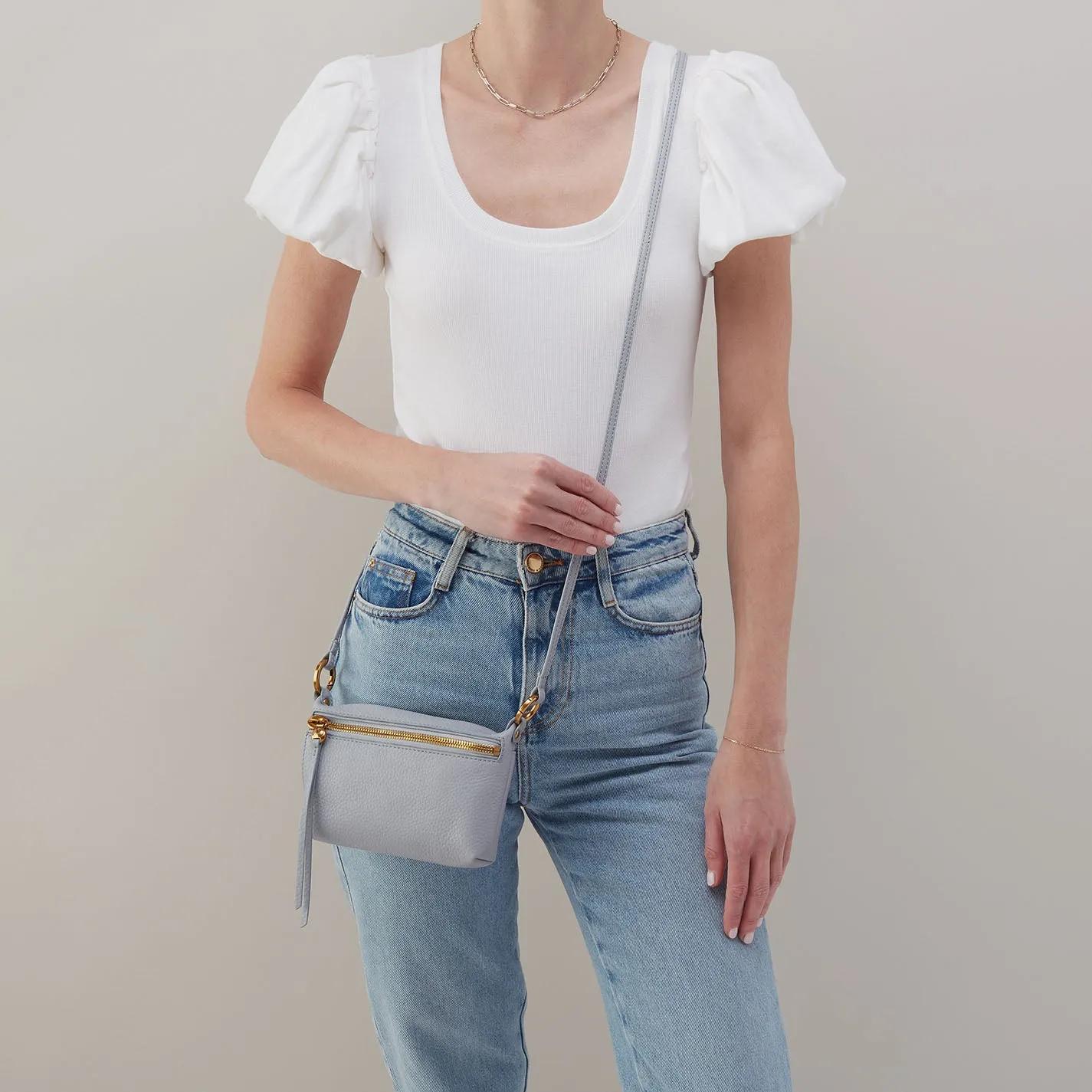 Run About Crossbody In Pebbled Leather - Blue Pearl