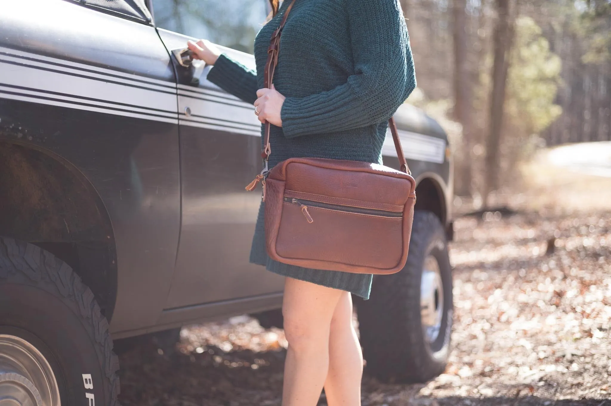 SARAH LEATHER CROSSBODY - LARGE - CHERRY BISON