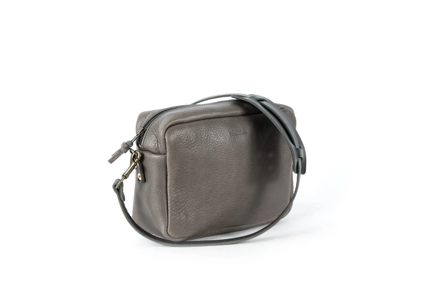 SARAH LEATHER CROSSBODY - MEDIUM - LEAD GRAY