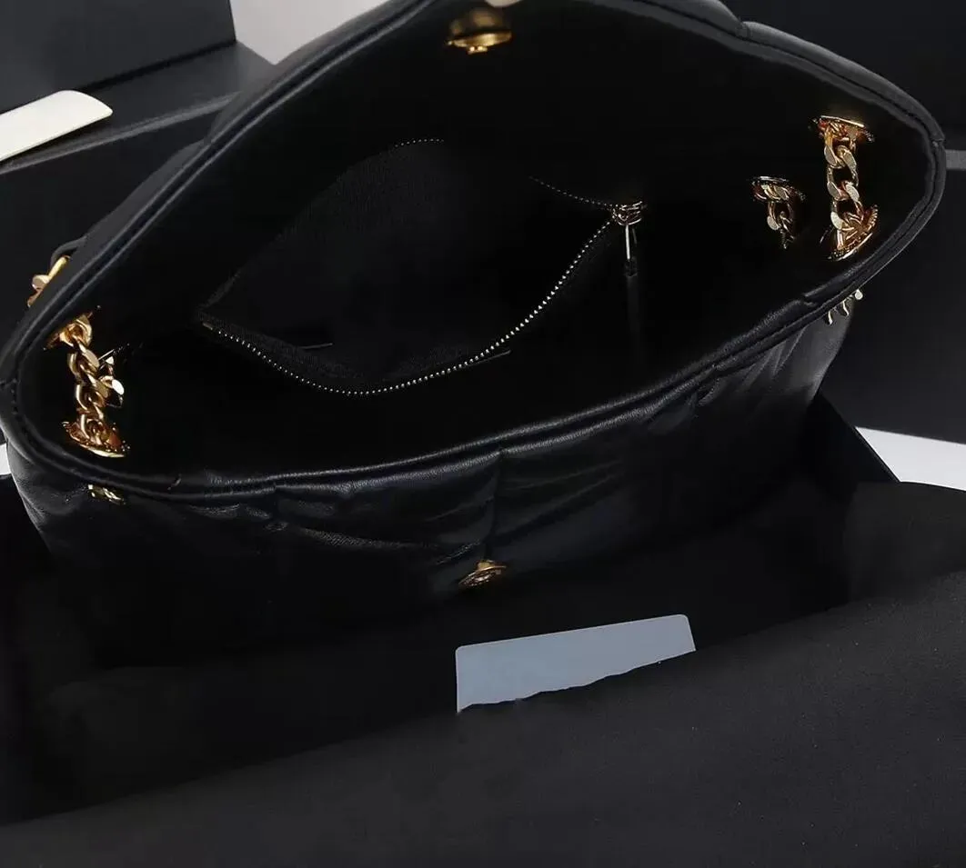 Shoulder Bag Puffer Women Crossbody Totes Backpack Purse Handbags Seam Leather Ladies Metal Chain Clamshell Messenger Luxurys Designers Bags